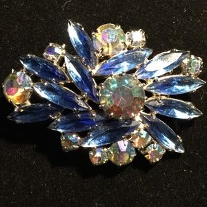 Vintage Gem Stone Brooch